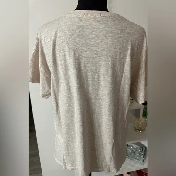 Democracy Beige Hot Llama T-Shirt - Size M - Picture 9 of 13